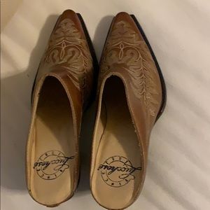 Lucchese Mules Size 7B